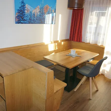 Apartment Haus Mozart *